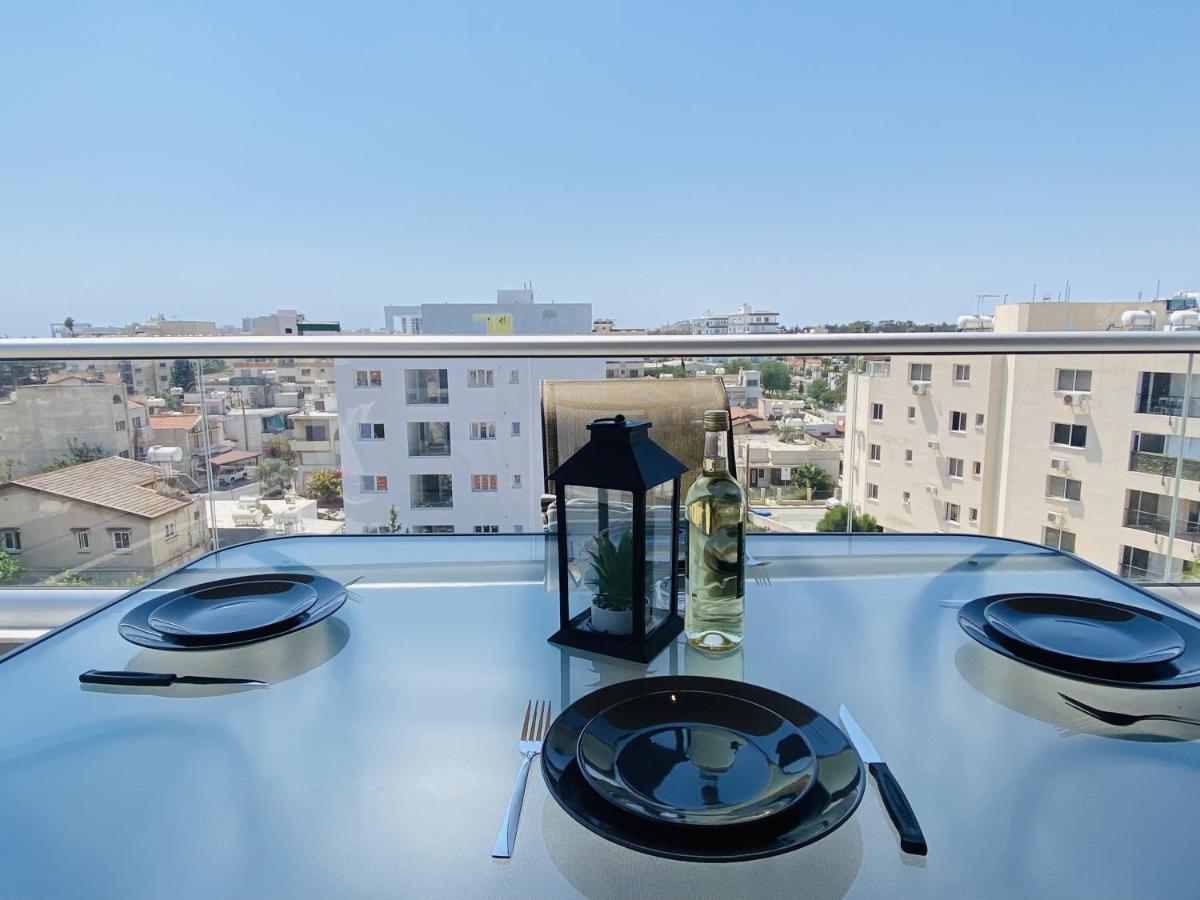 Silver Line 1-Bedroom Apartment In Larnaca Zewnętrze zdjęcie